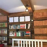 Skay Loft Bed & Breakfast 3*